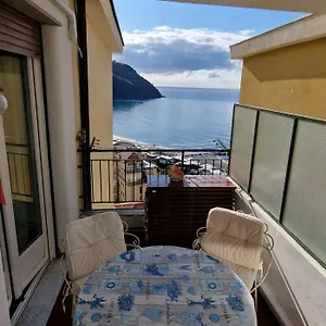 Finestra Sul Mare Accanto Alle 5 Terre Levanto